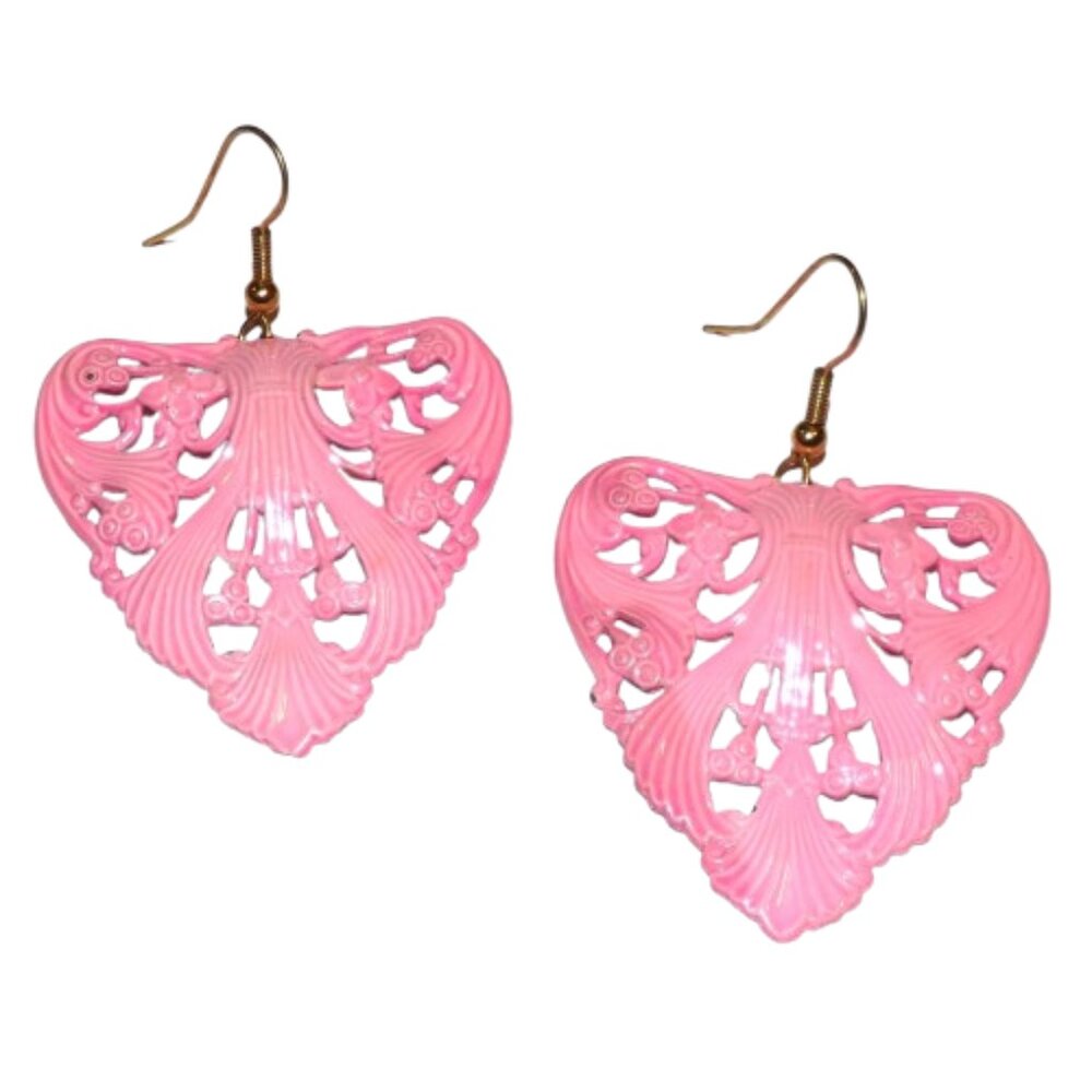Pastel pink cute pretty gold heart earrings hanging coquette vintage y2k 2000s